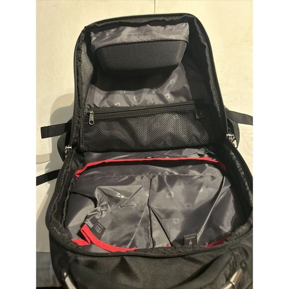 Swiss Gear scan smart airflow laptop/travel bag black 6 pockets 18'' - Picture 6 of 8